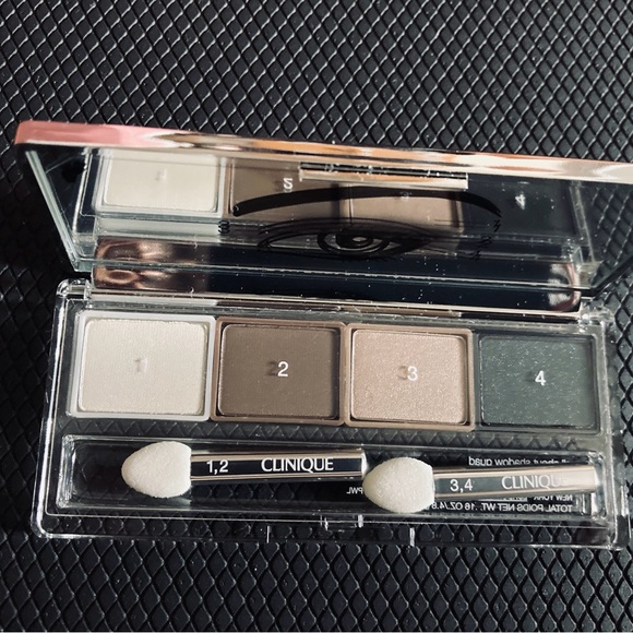 CLINIQUE - All About Shadow Quad - 02 Jenna’s Essentials - BRAND NEW! - Picture 3 of 5